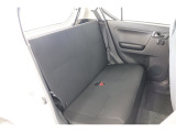 ■車内クリーニング■専門スタッフが見えないところまで徹底洗浄!車内のニオイもリフレッシュ!目に見えないところまで美しくがモットーです。だから、当店の中古車は内装にも自信があります!