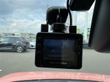 【ドライブレコーダー】映像・音声などの運転中の記録を残します。事故などを起こした起こされた時の証拠になりえますので、もしも時でも安心ですね。