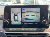 アラウンドビューモニターは車の全周囲をカメラで映しだして障害物や人を確認、周りの状況を確認しながら安全に駐車できる便利な装備になります。