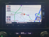 ナビゲーションはフルセグTV対応のGathers純正メモリーナビを搭載しています。Bluetoothオーディオ機能がありますので、スマートフォンなどの音楽も再生できます。