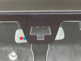 走行中に前方の車両等を認識し、衝突しそうな時は警報とブレーキで衝突回避と被害軽減をアシスト。より安全にドライブをお楽しみいただけます。