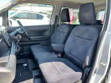 お客様に安心してお乗り頂けるように、ご納車前には車両の点検と消耗部品の交換をさせて頂きます.