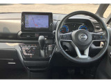 視界も広くゆったりとしているので、どなたでも運転しやすい車になっています!.