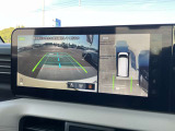 【アラウンドビューモニター】はまるで上から見ているような視点で周囲を確認できます!駐車が苦手な方でも安心して駐車できますね♪