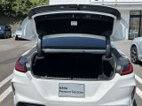 サービスにはドイツ本国と同様に教育と訓練を受け、BMWを知り尽くした「マイスターメカニック」が数多く在籍しております。納車前点検整備で、お客様に安心と安全をお届けいたします。