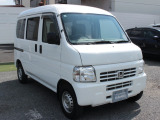 当社の優秀なスタッフがしっかり点検整備をさせていただいてからご納車いたします!さらに!エンジンオイル、エレメント・ミッションオイル・ワイパーゴムを新品交換になります!これで安心して乗って頂けます!