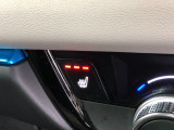 【シートヒーター】スイッチを押せば、座面と背もたれで体を温めてくれます♪