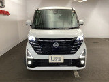 フロントマスクは個性もいっぱい! 人気の車です。