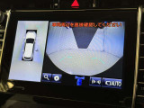 【フロントカメラ】運転席に座った状態で死角になりやすいクルマの前の様子まで確認でき安全ですね♪