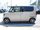 N-BOX ファッションスタイル モノトーン 