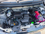 エンジンルームはクリーニング済みです。納車前にオイル交換もいたします。