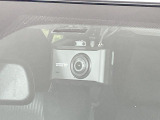 【ドライブレコーダー】ドライブレコーダー装備!走行中はもちろん、あおり運転や事故に遭遇した際、映像で記録し、万一のリスクに備えます。※記録用SDカードはお客様ご自身でご準備いただく必要があります。