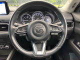 【純正革巻きステアリング】上質な革を使用することで、手にしっかり馴染みとても運転しやすいハンドルです♪
