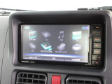 ナビゲーションはパナソニックSDナビ(CN-RZ765w)を装着しております。AM、FM、CD、DVD再生、Bluetooth、音楽録音再生、フルセグTVがご使用いただけます。