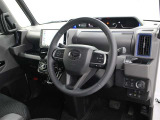 運転席廻りです。