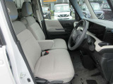 視界が良く運転性の良いフロントシート
