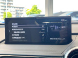 【スマートブレーキサポート】走行中に前方の車両等を認識し、衝突しそうな時は警報とブレーキで衝突回避と被害軽減をアシスト。より安全にドライブをお楽しみいただけます。