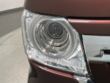 LEDヘッドライトは、点灯の瞬間から最大光量を発揮し、突然暗くなるトンネルなどでの安定感を高めます。