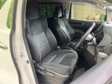 運転席シート廻りは使用感も少なく、良好な状態となっています。丁寧に使われていたことがよくわかりますね。