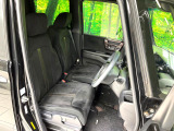 運転席まわりには十分なスペースがあり、大柄な方でもゆったり運転していただける環境です。