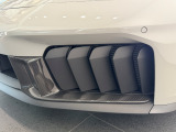 手厚いサポートを提供する「ポルシェ自動車保険」を取り扱っております。オリジナル補償(無償)が付帯し、万が一の際も正規販売店ならではの確かな安心でオーナー様を支えます。保険選びもお気軽にご相談ください。
