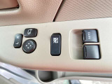 運転席・助手席パワ-ウインドウ、電動格納式ドアミラ-装備♪