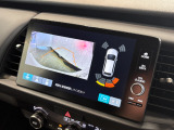 バックギアに入れるだけで自動でリヤカメラに切り替わります!車庫入れやバックが苦手な方にオススメ!