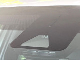 【トヨタセーフティセンス】走行中に前方の車両等を認識し、衝突しそうな時は警報とブレーキで衝突回避と被害軽減をアシスト。より安全にドライブをお楽しみいただけます。