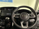 使いやすく運転しやすいレイアウトの運転席周り。