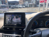 上空から見下ろしたような表示で車両感覚のつかみやすい『アラウンドビューモニター』に移動物検知警報(MOD)があり更に安心です。