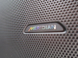 MERIDIANサウンドシステム『コンサートのような臨場感溢れる音響空間を実現します。MERIDIANは英国のプレミアムオーディオブランドです。どうぞ店頭にてご体感ください。』
