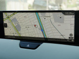 マツダコネクトの12.3インチワイドセンターディスプレイです。『Android Auto』『Apple CarPlay』や独自のコネクテッドサービスに対応したインターフェイスシステムです。