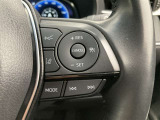 前方の車との車間を設定し、スピードを上げたり緩めたりを自動で行ってくれる追尾式の「レーダークルーズ」。上級装備の一つです!高級車にしかつかない嬉しい機能です。