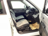 フィット性も良く、楽な運転姿勢を保てます。