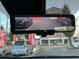 インテリジェントルームミラーで後に人が乗っているときも視界を確保できます!