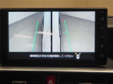 パノラミックビューモニター付きです。車両を上から見たような映像をディスプレイオーディオ画面に表示。運転席からの目視だけでは見にくい、車両周辺の状況をリアルタイムでしっかり確認できます。