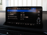 ナビゲーションはホンダコネクトディスプレイを装着しております。AM、FM、Bluetooth、フルセグTVがご使用いただけます。初めて訪れた場所でも道に迷わず安心ですね!