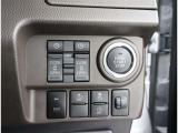各スイッチ類が使いやすい位置にレイアウトされています。便利な機能をご利用ください。