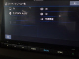 フルセグテレビ搭載。Bluetoothオーディオに対応しています。