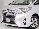 ★展示前点検実施★特殊な機材も用いて、前車点検を実施しております!