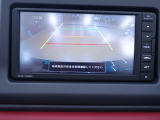 バックカメラを装備。後方確認や駐車をサポートします。