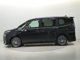 U-CARの販売だけでなく、自動車保険・生命保険・携帯電話の販売も行っております