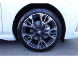 【BMWアロイホイル】軽量かつ強度に拘ったアロイホイル。走行性能ポテンシャルを引き出す設計。