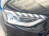 ●LEDハイビームが多数独立で存在し、ハイビーム時に対向車や前方を走る車の部分をロービームに切り替えが可能!!シーケンシャルウインカーも装備!!
