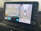 【 全方位カメラ 】上から見下ろしたように駐車が可能です。安心して縦列駐車も可能です♪