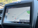 純正9インチインターナビ付きでフルセグ・DVD再生・Bluetoothなど付いてとても便利な車両です♪