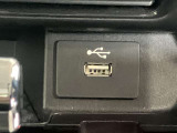 USB電源を装備してます。スマホやタブレットの充電に便利です♪