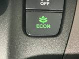 ★ECONスイッチ★ エコドライブを加速しよう!スイッチをONにすると、運転の仕方によるロスを抑え込み燃費をよくするようクルマが頑張ります(*^ー^*)燃費向上にチャレンジ♪
