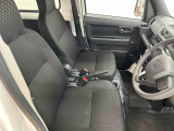 ゆったりとした運転席で、快適なドライブをサポートします!