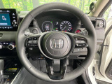 【純正革巻きステアリング】上質な革を使用することで、手にしっかり馴染みとても運転しやすいハンドルです♪